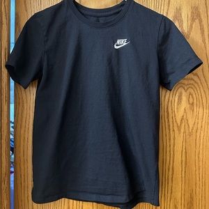 Women’s Nike tee!